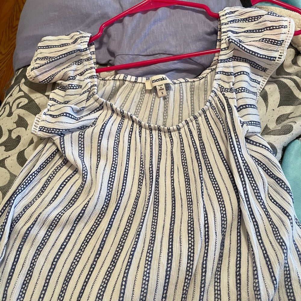 Meraki off shoulder top!